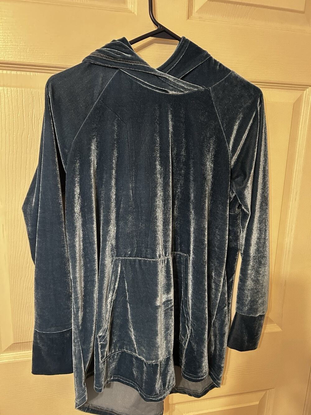 LuLaRoe pullover velour hoodie Sz L